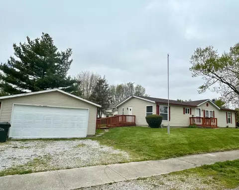 106 N East St, Carthage, IN 46115