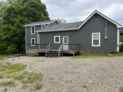11074 N Cross St, Hope, IN 47246
