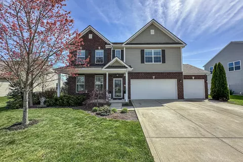 1589 Tuscany Dr, Greenwood, IN 46143