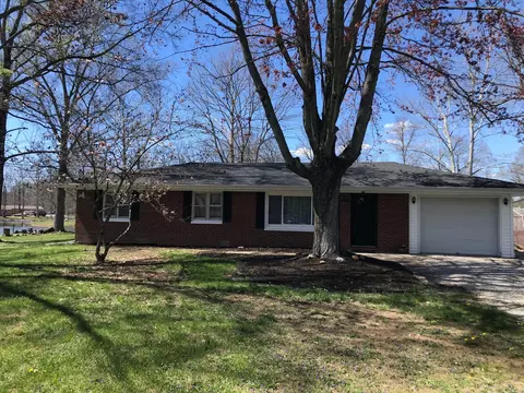 4470 W Lakeshore Dr, North Vernon, IN 47265