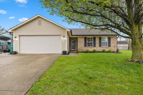 111 Coralbury Ct, Mooresville, IN 46158