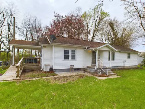 12851 W State Road 32, Yorktown, IN 47396