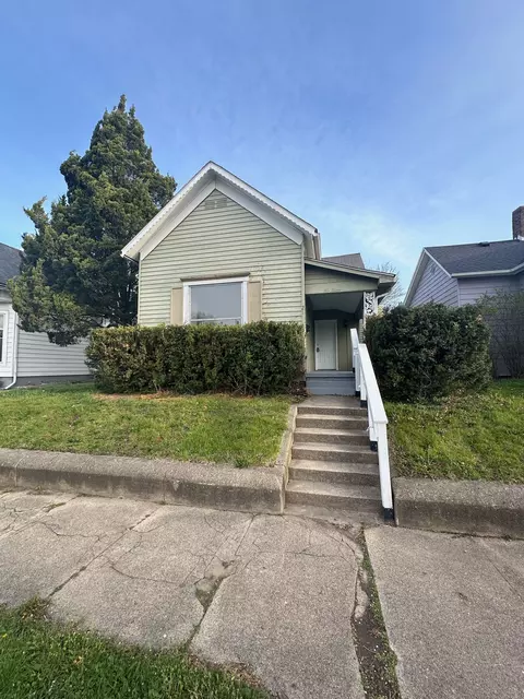 212 W Wabash Ave, Crawfordsville, IN 47933