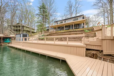 7442 Hemlock Dr, Nineveh, IN 46164