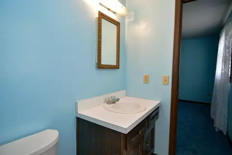 Bath - 246 Plainview Dr, Avon, IN 46123 photo 8 of 8