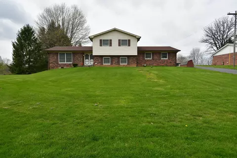 246 Plainview Dr, Avon, IN 46123