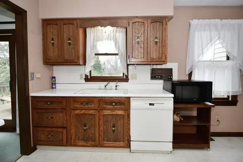 Kitchen - 246 Plainview Dr, Avon, IN 46123 photo 2 of 4
