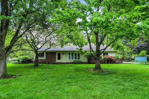 7919 Delbrook Dr, Indianapolis, IN 46260