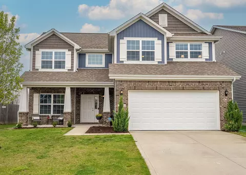 2484 Bridlewood Dr, Franklin, IN 46131