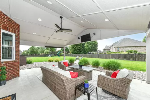 6325 Woodchuck Dr, Pendleton, IN 46064 photo 55