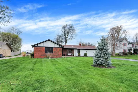 1452 S Highland Dr, Franklin, IN 46131
