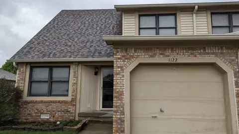 1122 Charles Lee Ct, Greenwood, IN 46143
