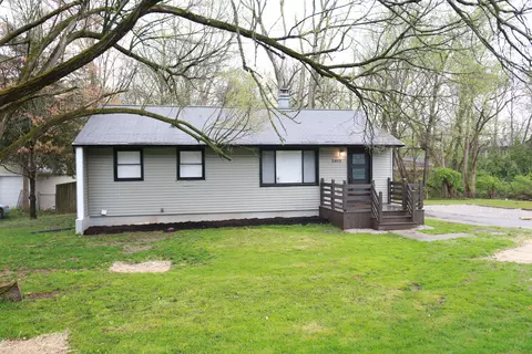 2403 Butterfield Dr, Indianapolis, IN 46220