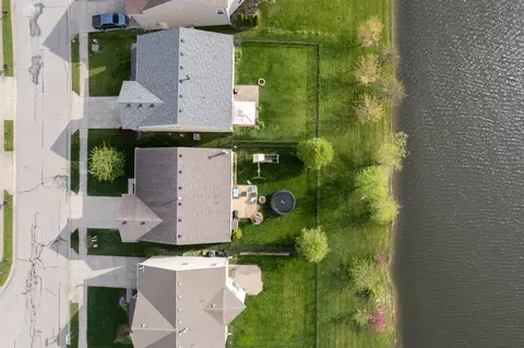 Exterior - 8240 S Evening Dr, Pendleton, IN 46064 photo 9 of 13