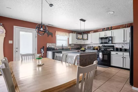 Kitchen - 8240 S Evening Dr, Pendleton, IN 46064 photo 1 of 2