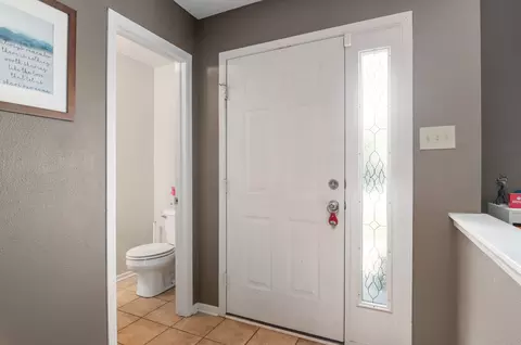 Entry Way - 8240 S Evening Dr, Pendleton, IN 46064 photo 2 of 2