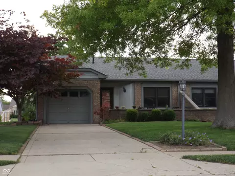 1186 Barbara Dr, Greenwood, IN 46143