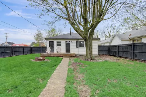 205 E 31st St, Anderson, IN 46016