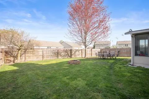 Exterior - 1546 Huntzinger Blvd, Pendleton, IN 46064 photo 6 of 6