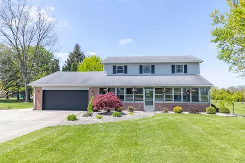 2716 S Meridian Rd S, Greenfield, IN 46140