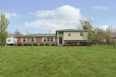 5317 Hedgerow Dr, Indianapolis, IN 46226
