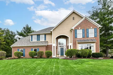 10817 Woodmont Ln, Fishers, IN 46037