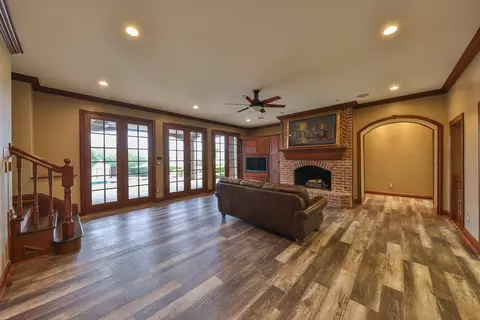 Living - 9062 Bay Breeze Ct, Indianapolis, IN 46236 photo 6 of 6