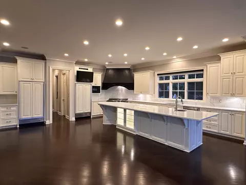 Kitchen - 9062 Bay Breeze Ct, Indianapolis, IN 46236 photo 2 of 3