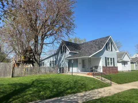 1922 S A St, Elwood, IN 46036
