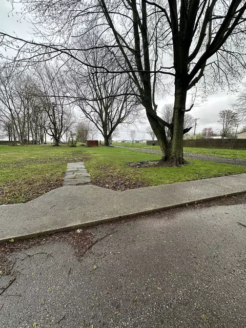411 Posey St, Windfall, IN 46076