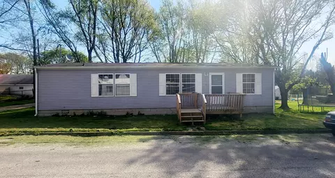 106 S 2nd St, Lewisville, IN 47352