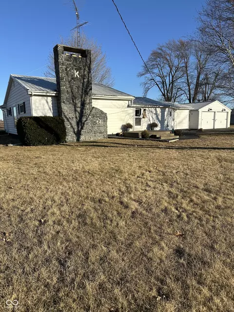 301 S Cobb St, Pine Village, IN 47975