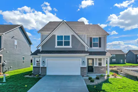 697 Oxford Ln, Danville, IN 46122