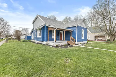 104 N Broadway St, Greenfield, IN 46140