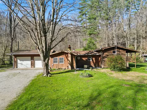 2140 Owl Creek Rd, Nashville, IN 47448