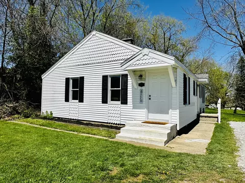 915 E Washington St, Greencastle, IN 46135