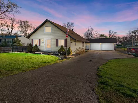 2858 N Michigan Rd, Shelbyville, IN 46176