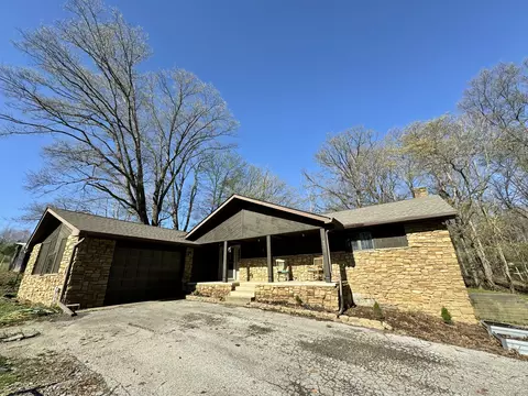 4030 Pitkin Rd, Martinsville, IN 46151