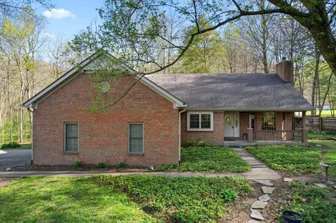 935 S Graveyard Rd, Paragon, IN 46166