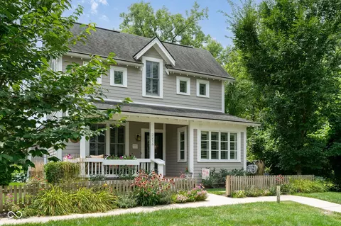 2216 Blue Bayou Ln, Indianapolis, IN 46280