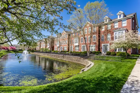 11811 Yale Dr, Carmel, IN 46032