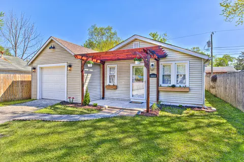 1809 N Dequincy St, Indianapolis, IN 46218