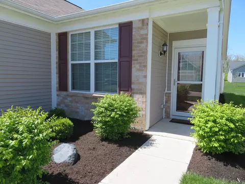 Exterior - 4806 Larkspur Dr, Plainfield, IN 46168 photo 4 of 10