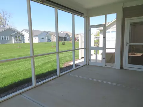 Exterior - 4806 Larkspur Dr, Plainfield, IN 46168 photo 6 of 10