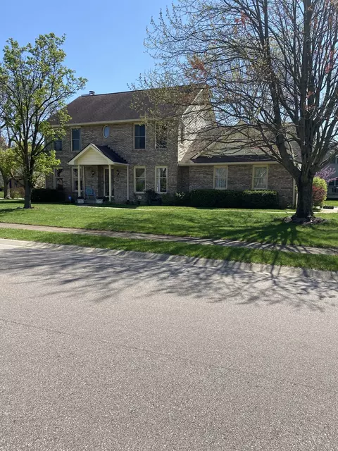 2353 Fairfax Dr, Columbus, IN 47203