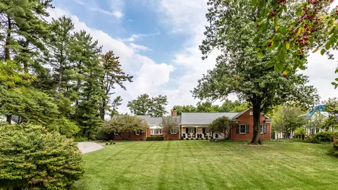 538 Wayside Dr, Indianapolis, IN 46260