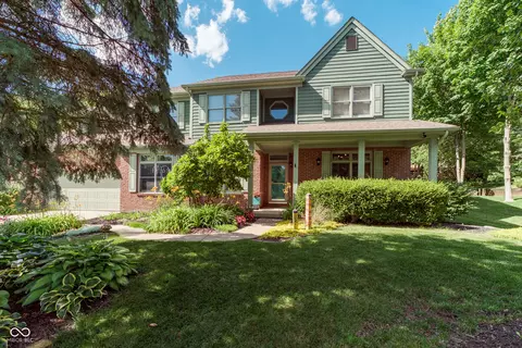 8580 Shoe Overlook Dr, Fishers, IN 46038