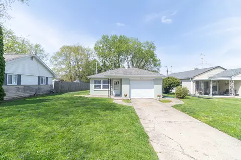 214 Garfield Dr, Greenfield, IN 46140