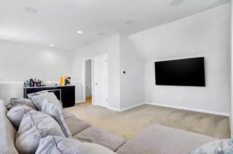 Living - 13332 E Lieder Way, Fishers, IN 46037 photo 8 of 9