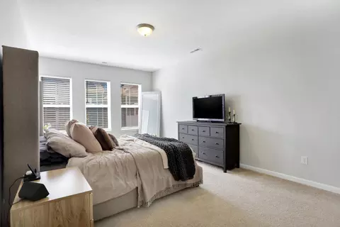 Bedroom - 13332 E Lieder Way, Fishers, IN 46037 photo 4 of 10